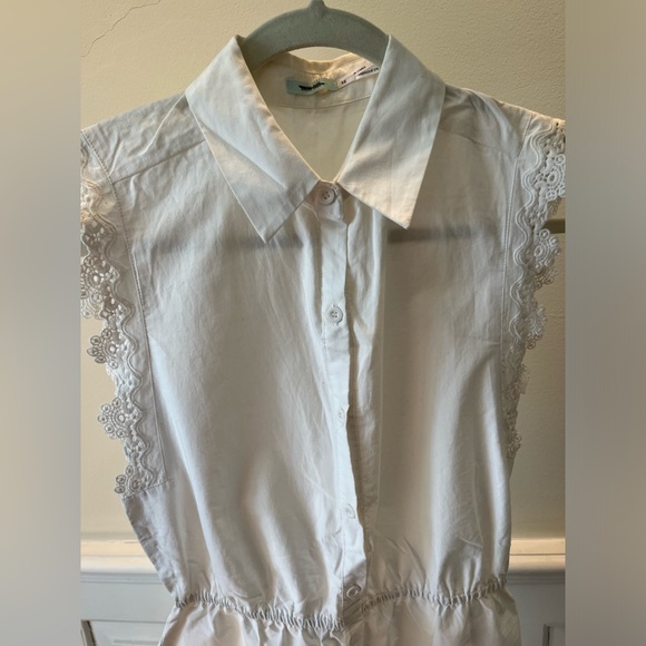 White Eyelet Laced Romper - Picture 4 of 4